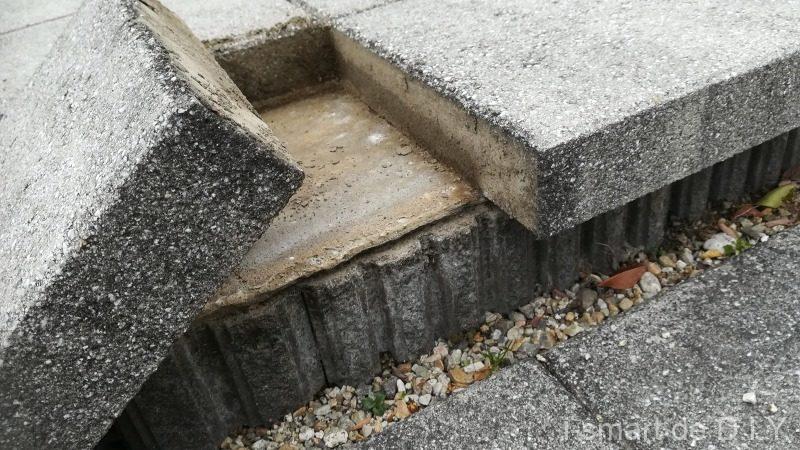 床ブロック　タイル　補修